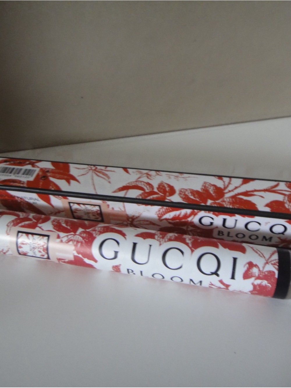 Gucqi Bloom Floral Rollerball - White & Coral